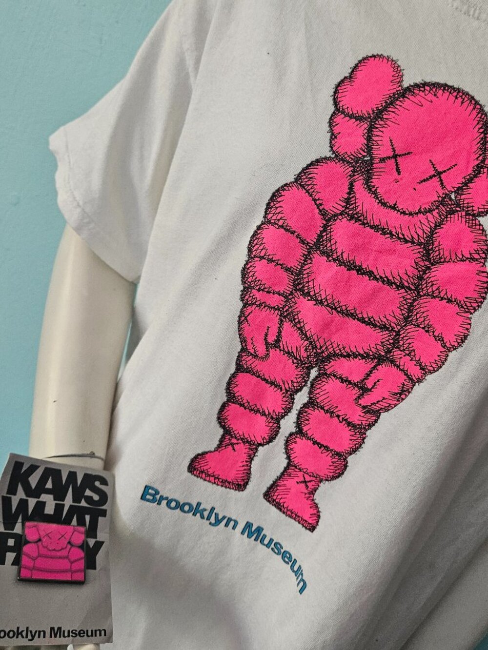 KAWS X Brooklyn Museum What Party Companion tee t-shirt pin lot pink Exclusive